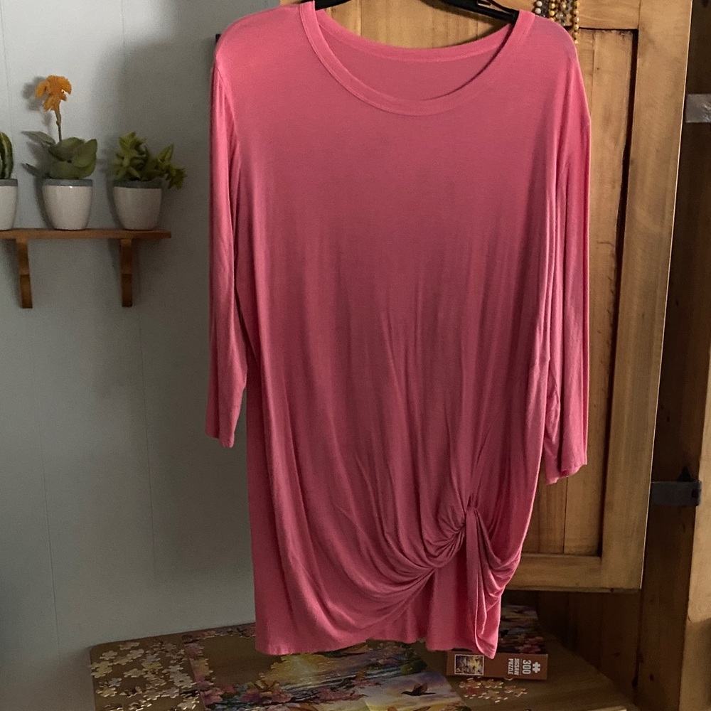 Elegant Pink Tunic with Knot Detail